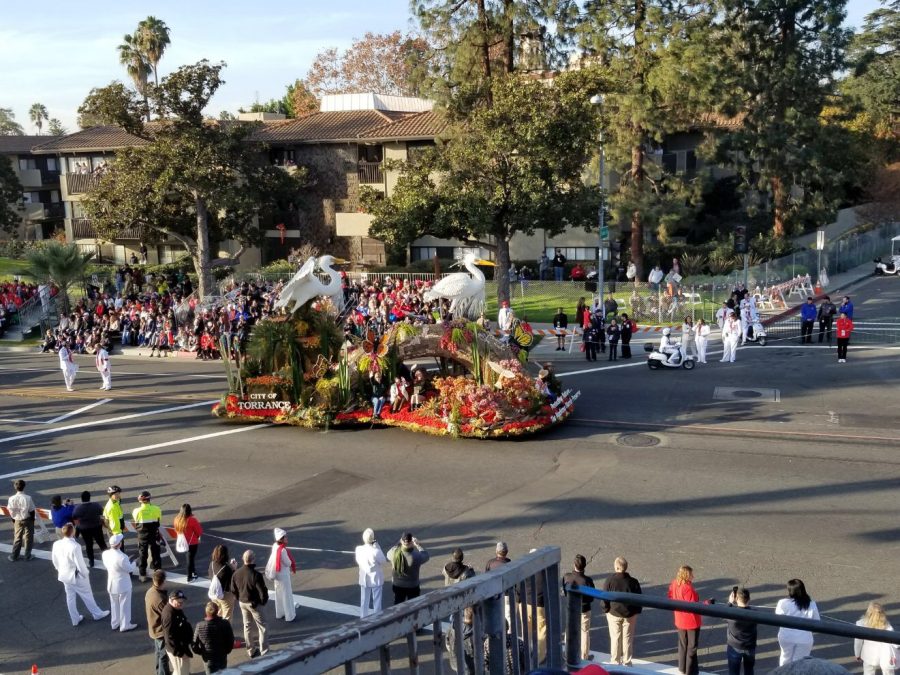 The City of Torrance float. This float won the Mayor's Award. 