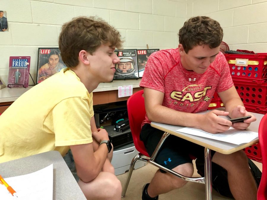 Many seniors find their days more and more open. Seniors Tristen Preston and Clay Wiliams spent their morning relaxing and talking after finishing a short assignment for AP Psychology. Spending my last week or two stress free is really nice, said Preston.