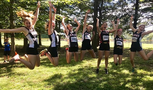 Cross-country+girls+are+jumping+for+the+rest+of+their+season+as+they+hope+to+meet+their+goals.