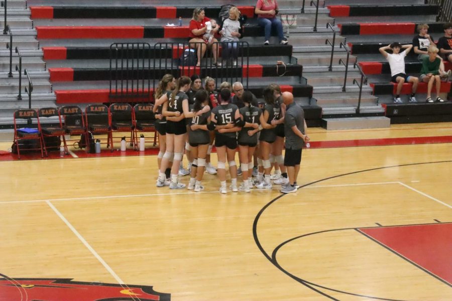 Bullitt East calling a timeout. They were losing to Kentucky Country Day. Coach spoke to them to give them the motivation to come back and win. A talk from Coach Wally motivated us with his words being Im confident we can finish this, junior Caroline Harbolt said.