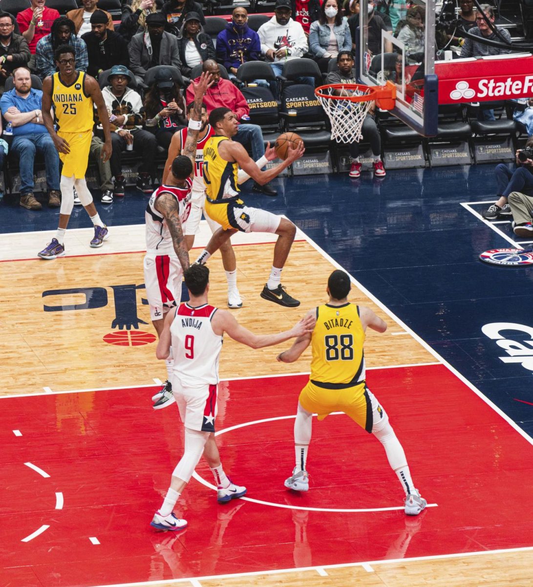 Indiana Pacers guard Tyrese Haliburton going up for a layup against the Washington Wizards.