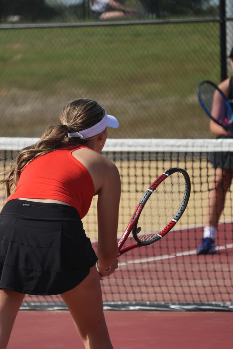 Avery Wasinger before a serve.